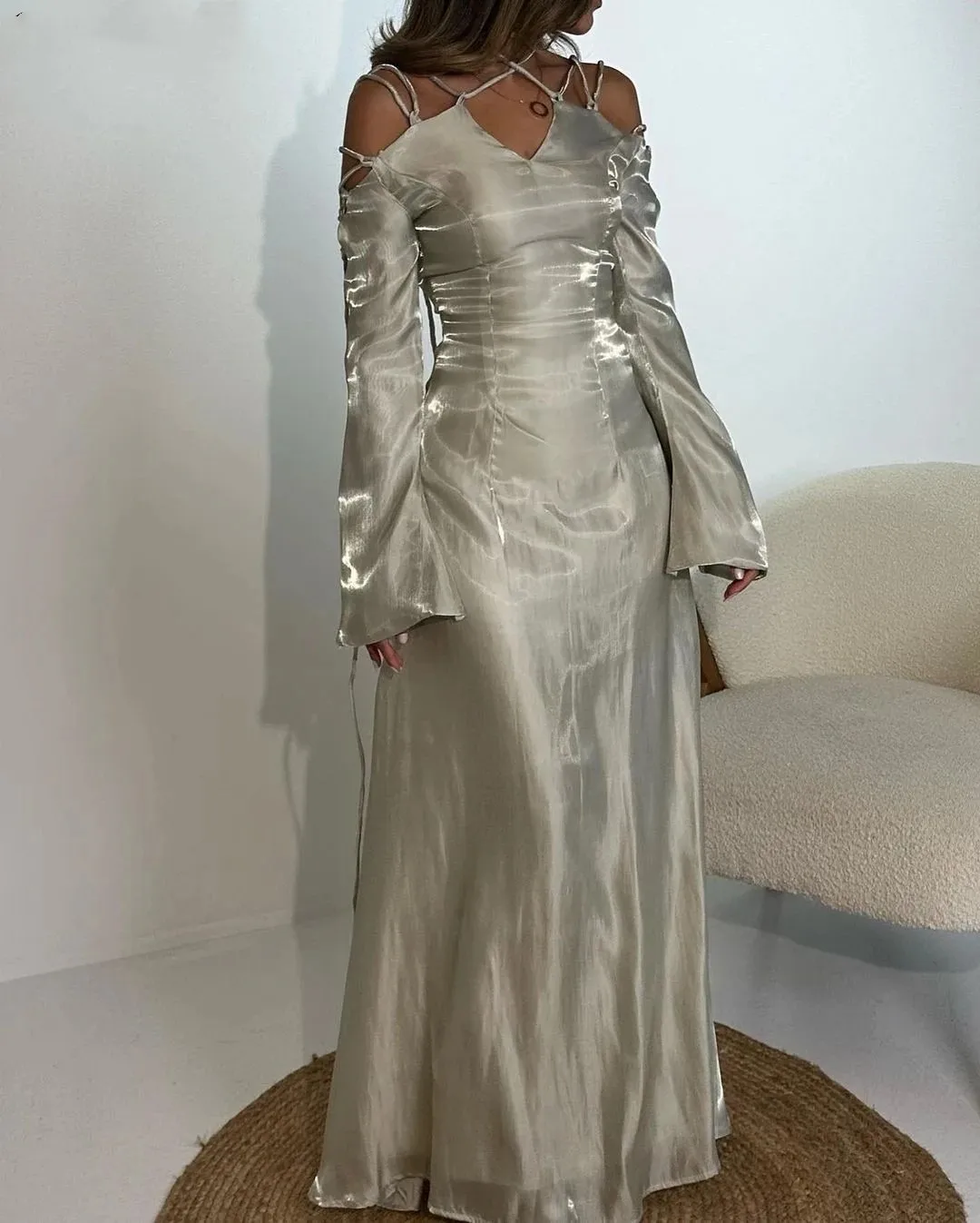 Flora Dress Elegant Silver Mermaid Prom Dresses 2023 Lace-Up Long Sleeves V-neck Glisten Arabia Fashion Evening Gown For Women