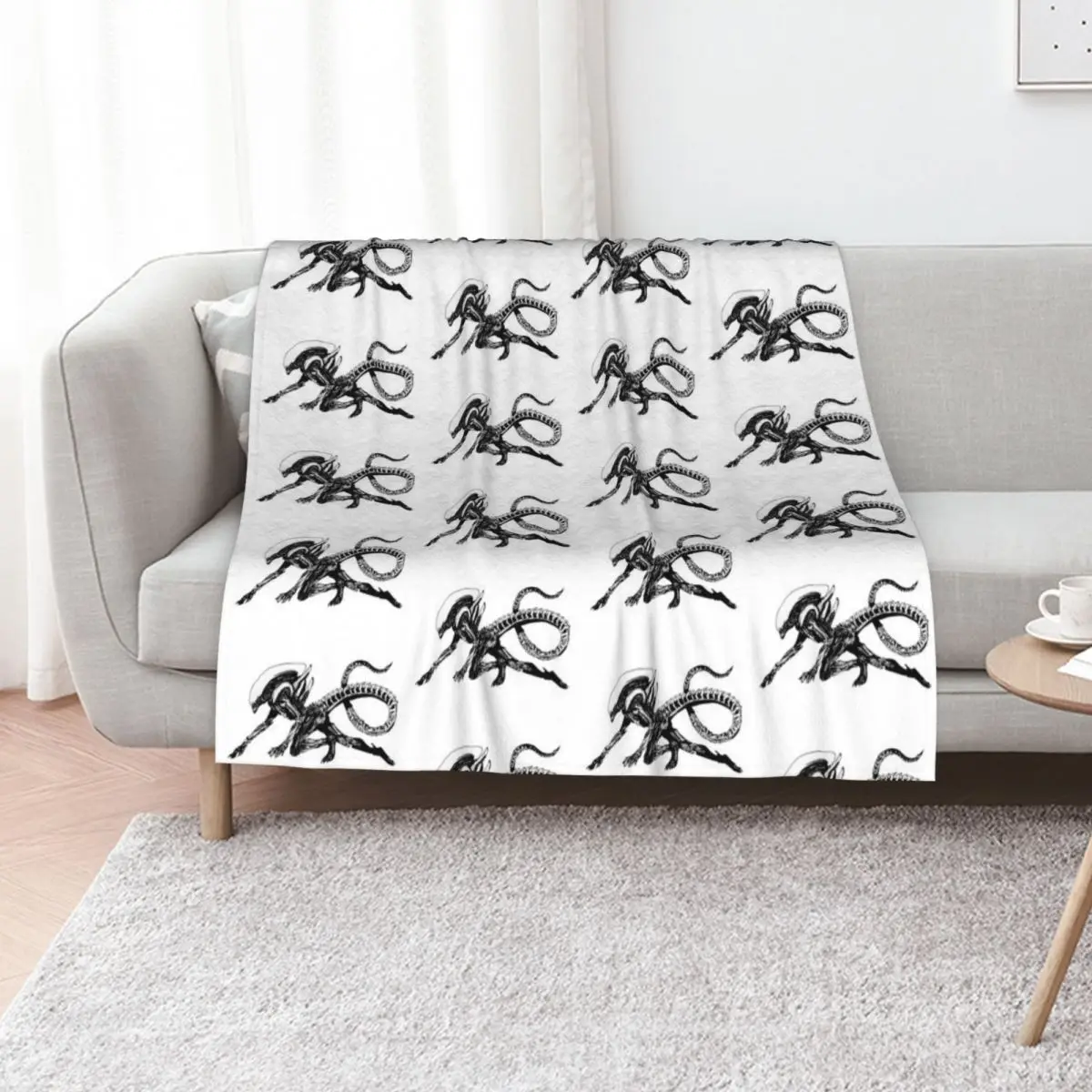 

Xenomorph Alien Movie Throw Blanket Hairy warm winter Decorative Beds Soft Blankets