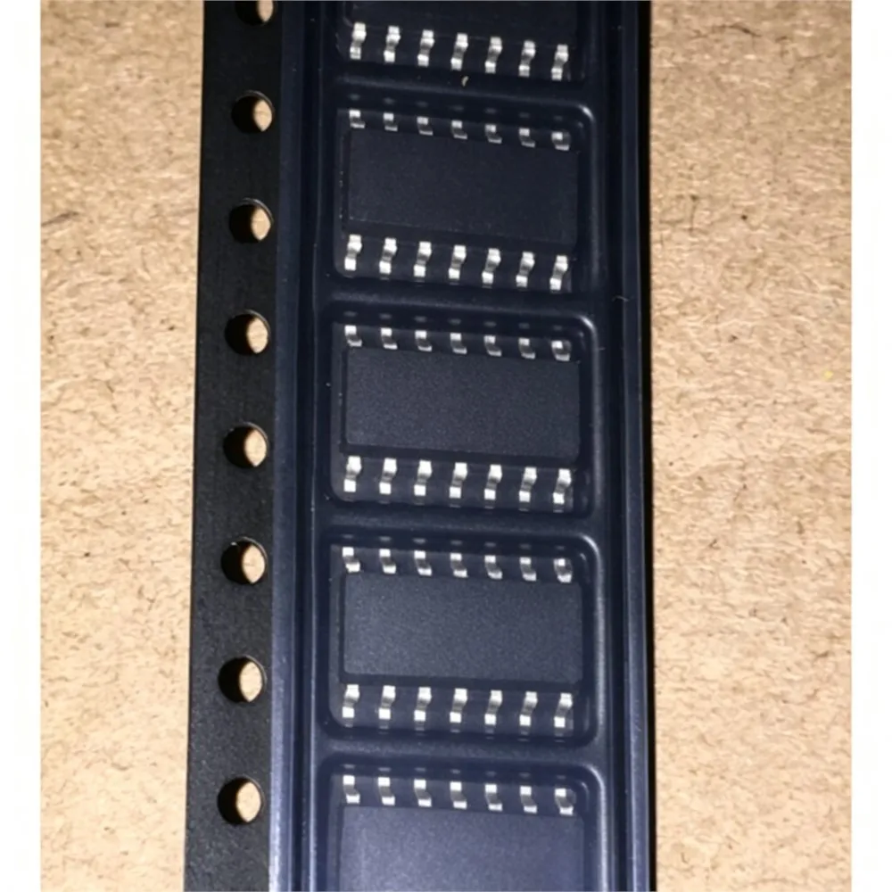 5PCS MCZ33897EF PEB3324EV1.4 NCV7718 E28F200B5T60 ADS1240E CS4215-KL