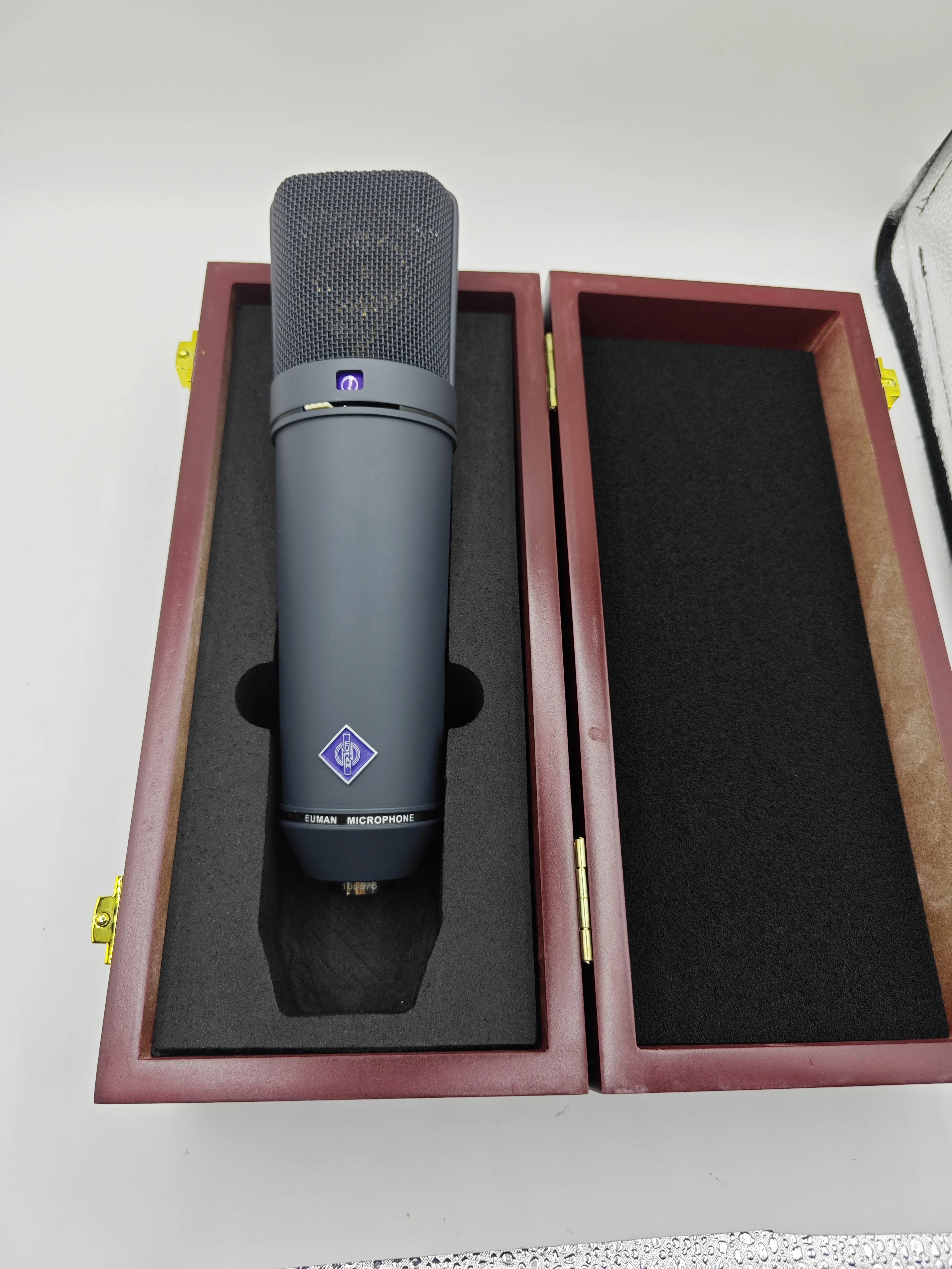 High-quality Custom Black-U87AI Condenser Microphone. This Microphone Supports Three Polarization Modes, Professional Recording