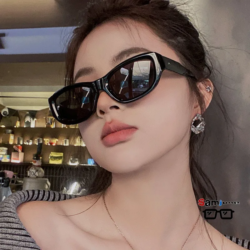 Samjune Modische Vintage Cat-Eye-Sonnenbrille für Damen, süße, coole Mädchen-Sonnenbrille mit kleinem Rahmen, Punk-Sonnenbrille mit rechteckigem Rahmen