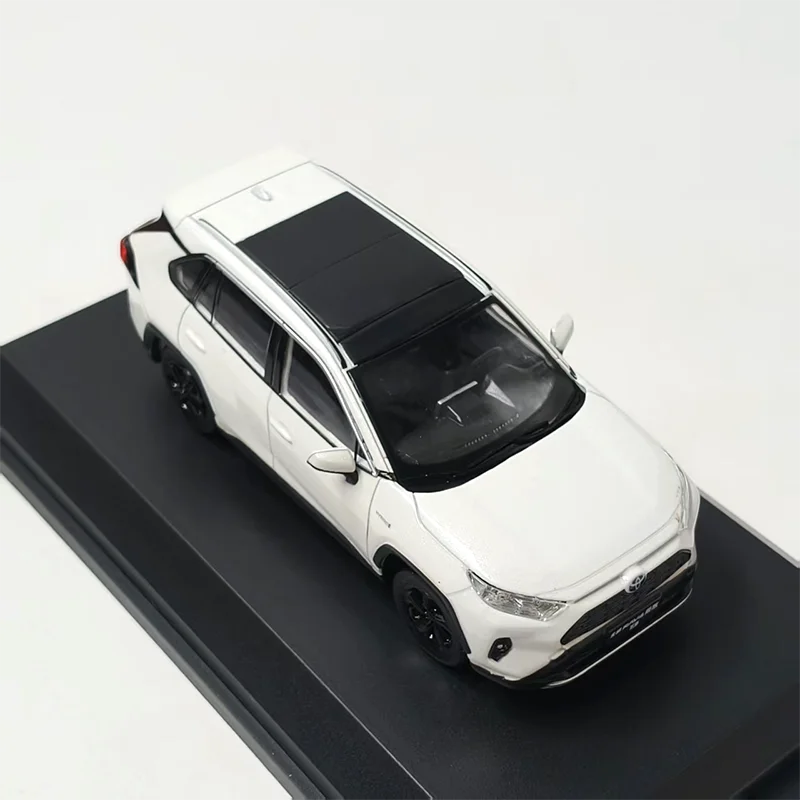 

Diecast 1:43 Scale RAV4 SUV Alloy Car Model Holiday Collection & Gift & Souvenir Display Toy