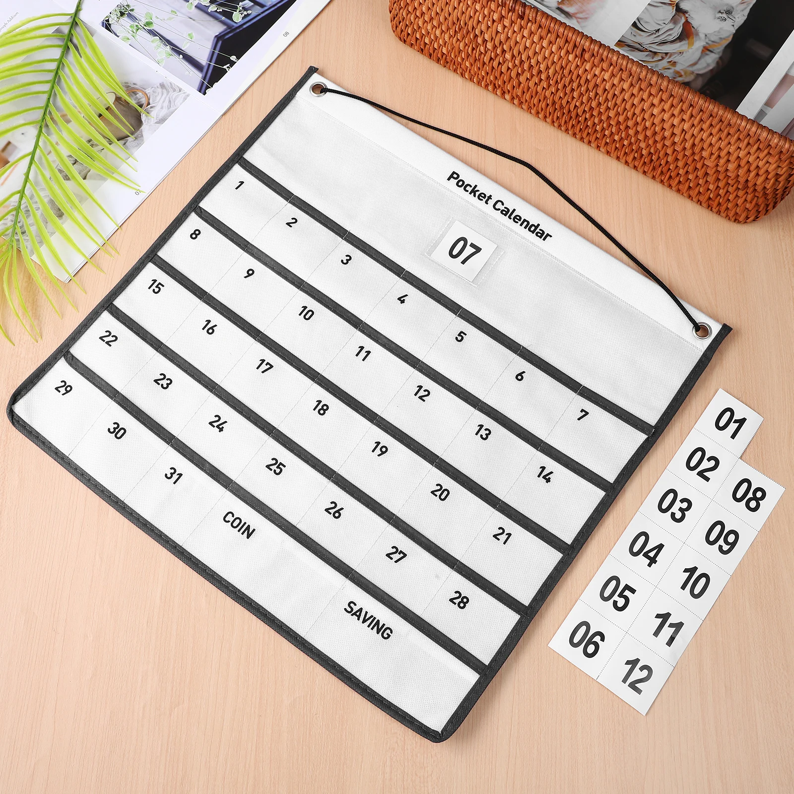 

1pcs White Calendar Wall Storage Pocket Bag for Daily Items in Entryway Wall Hanging Calendar Bag Kitchen Bathroom