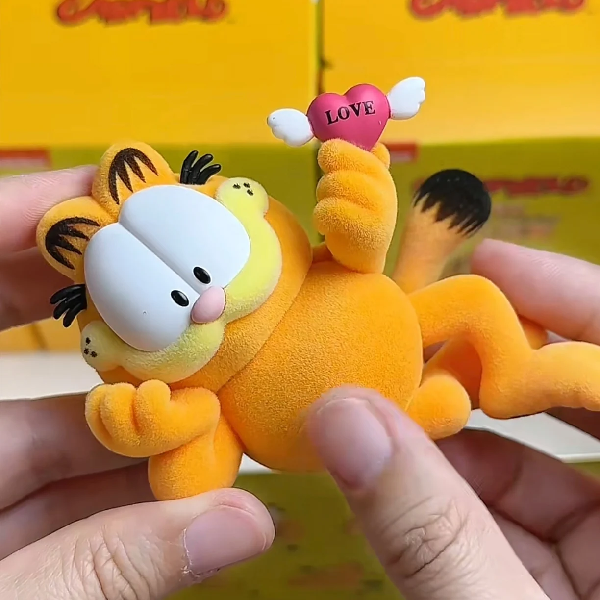 Рисунок 2 - Новая оригинальная серия Garfield Perfect Holiday