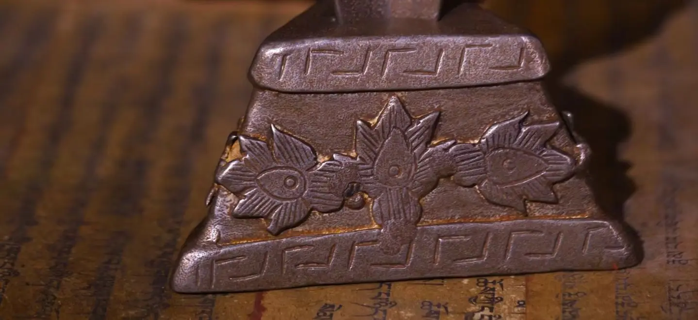 16"Old Tiantie Cinnabar Puma Vajrayana Buddha Dorje Vajra Phurpa Base Amulet Worship Hall Town house Exorcism