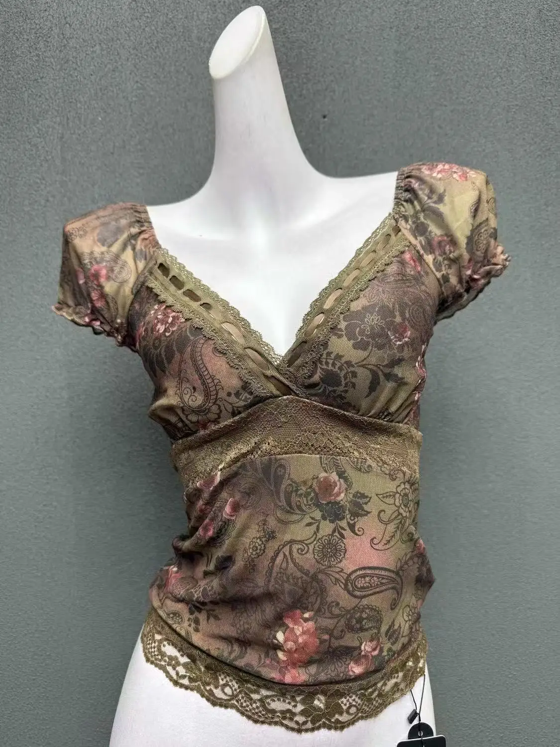 Olive Floral Wrap V Neck Lace Trim Short Sleeve Top Women Y2K Vintage Ruched Slim Cap Sleeve Retro Boho Blouse