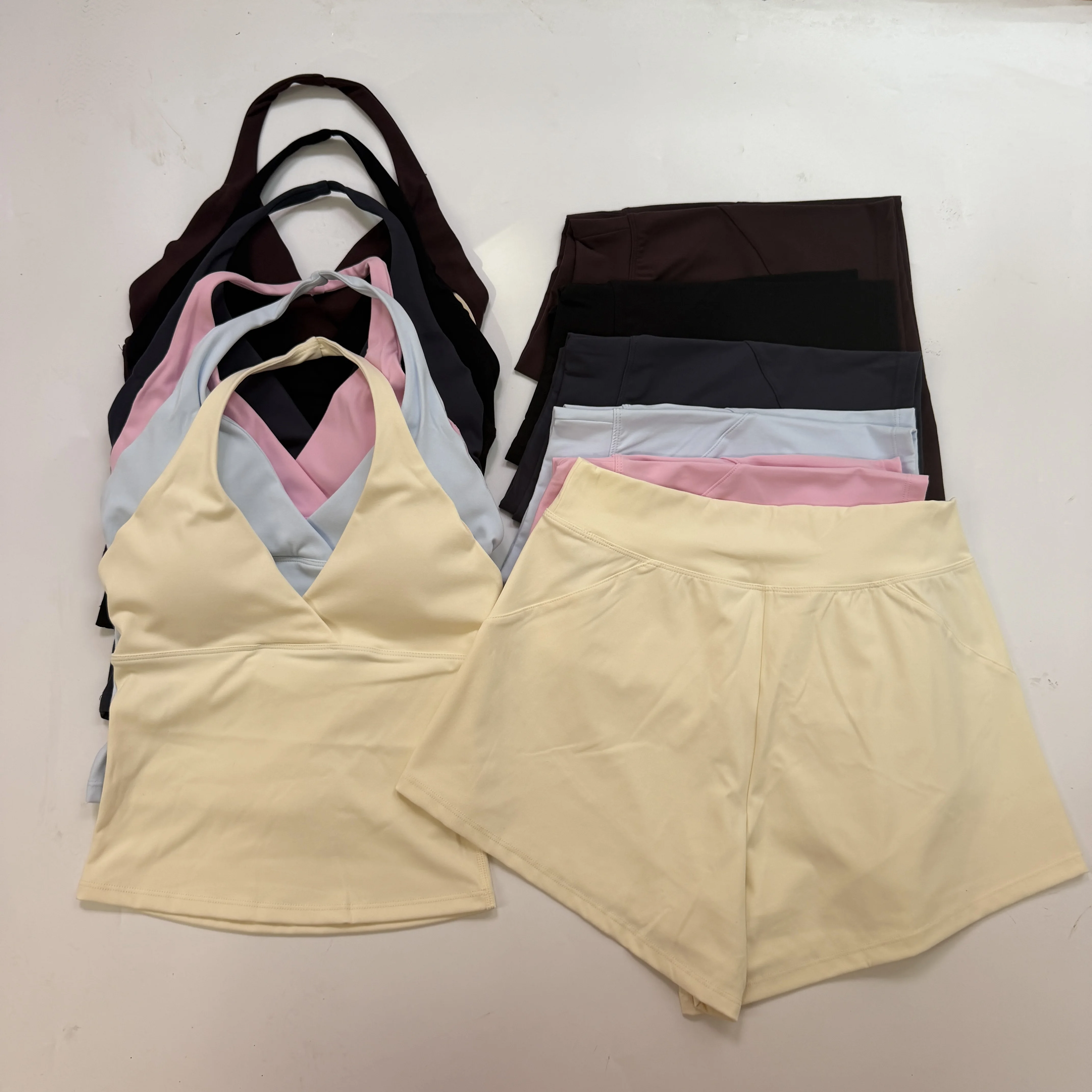 2 Pieces Women Gym Set Halter V‑Neck Backless Crop Top High Waist Sports Shorts Solid Soft Breathable Yoga Training Workout Suit