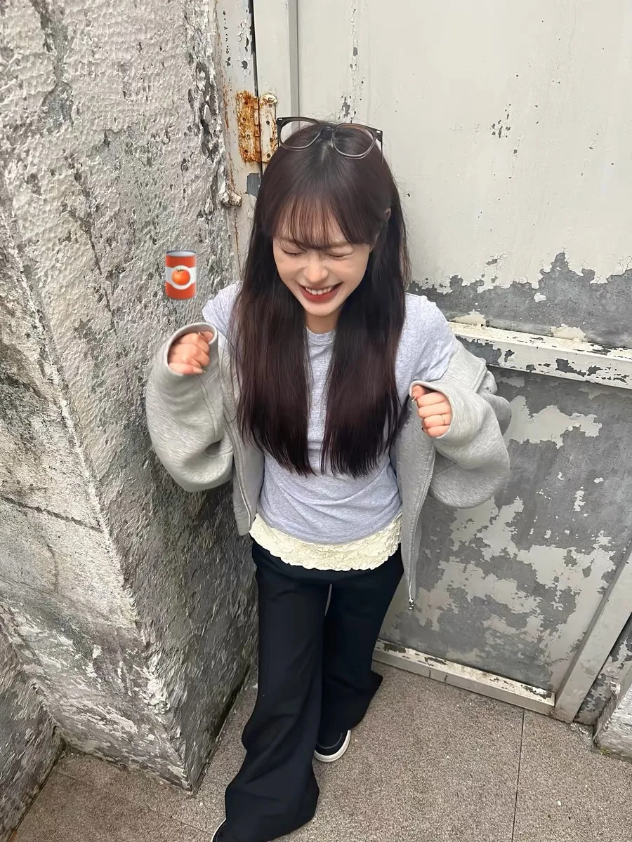 plones-anchos-estilo-ballet-para-mujer-plones-de-pierna-ancha-con-corte-micro-acampanado-diseno-con-ribete-de-encaj