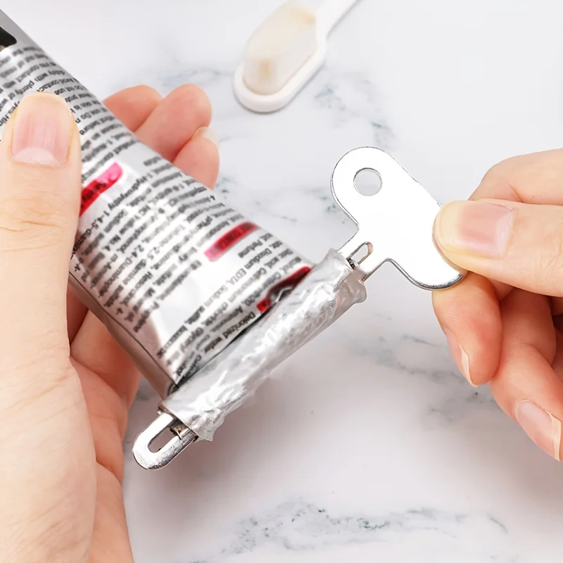 Espremedor de Pasta de Dente em Aço Inoxidável, Ferramenta Giratória para Óleo Capilar e Tinta, Dispensador para Pomadas e Cosméticos, Acessórios de Banheiro