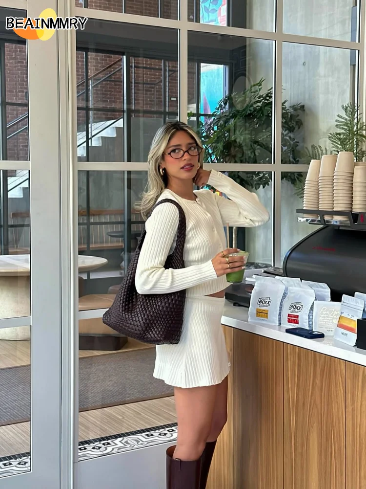 

Женская однотонная трикотажная юбка, комплект, повседневная однобортная короткая юбка с круглым вырезом и длинными рукавами, новинка Lady 2025 Chic, повседневная уличная одежда