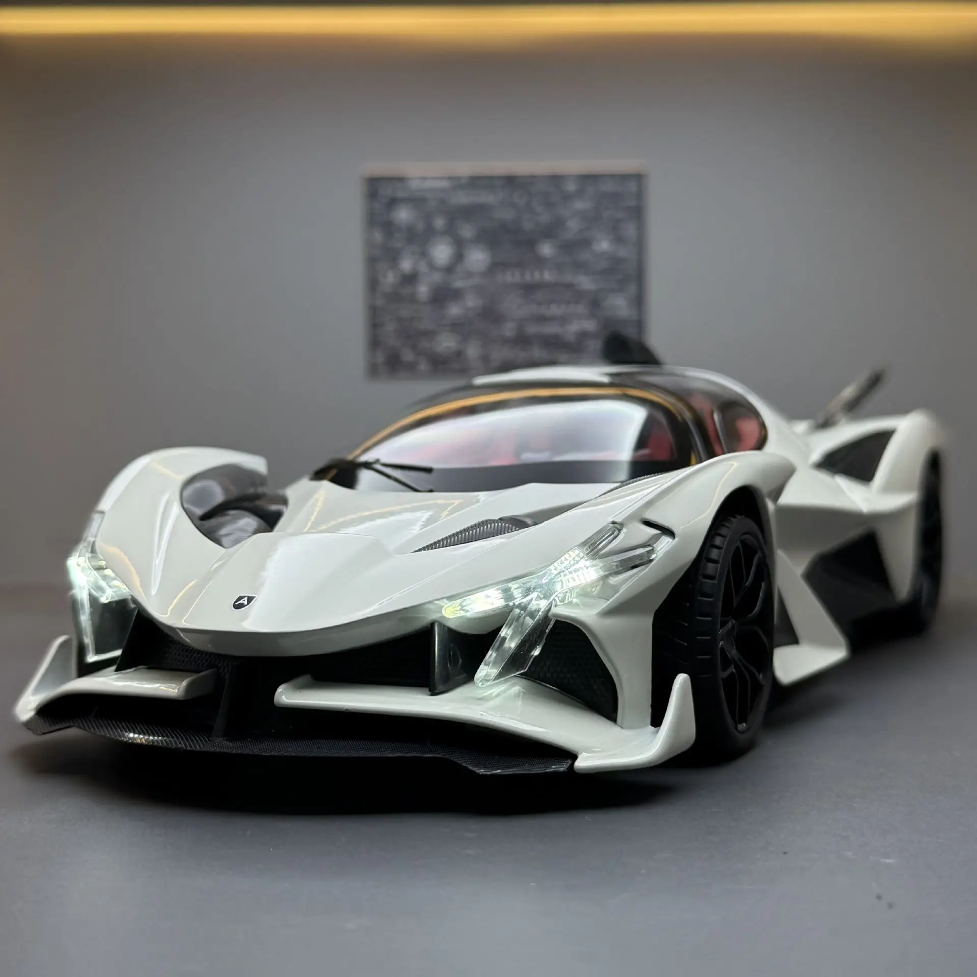Apollo EVO voiture de sport son et lumière retirer jouet voiture effet sonore 1:18 grand modèle vitrine de bureau ornement jouet cadeau