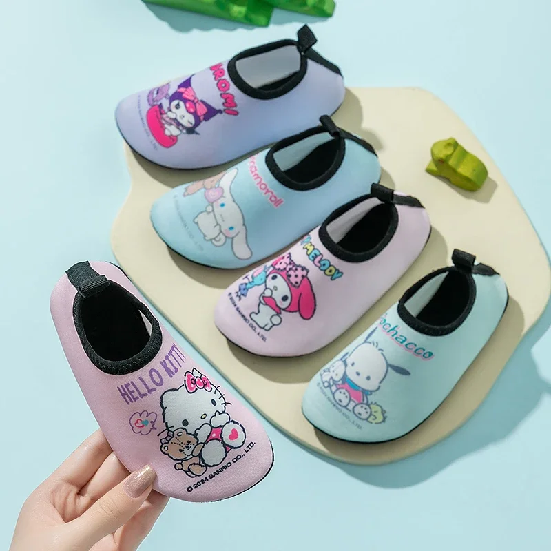 Sanrio Obuwie codzienne dla chłopców i dziewcząt Letnie buty plażowe Miękkie dno Dziecięce buty podłogowe Wygodne buty domowe