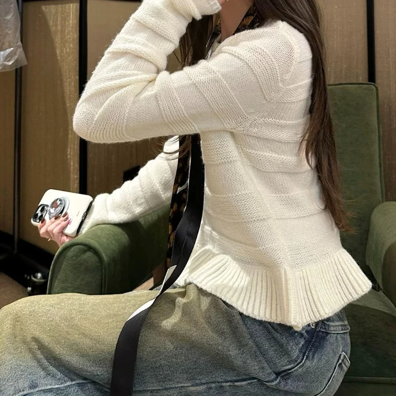 

2025 Autumn/Winter New Collection Gentle and Sweet Glutinous Petal Set Knitted Shirt Top for Women