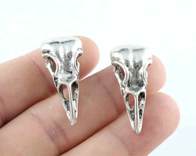 4pcs 32x14mm Antique Silver Plated Hollow Sharp Mouth Skull Handmade Charms Pendant DIY Jewelry Findings for bracelet necklace