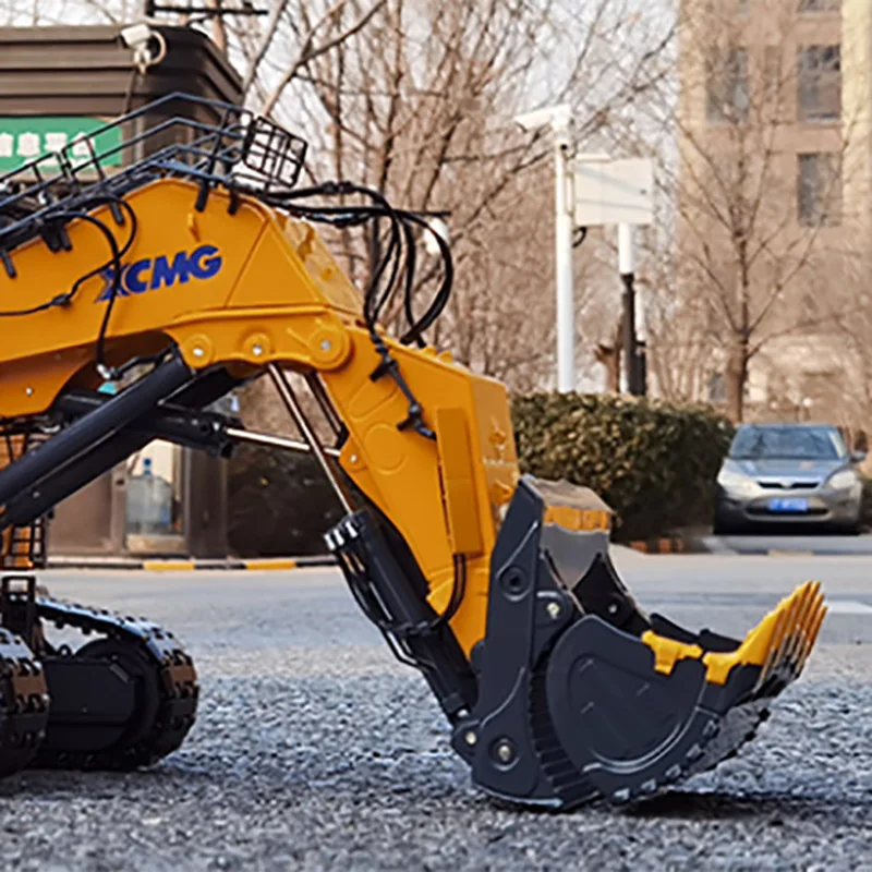 Original factory 1/50 XCMG XE7000 mining excavator vehicle model Large excavator model Engineering vehicle model