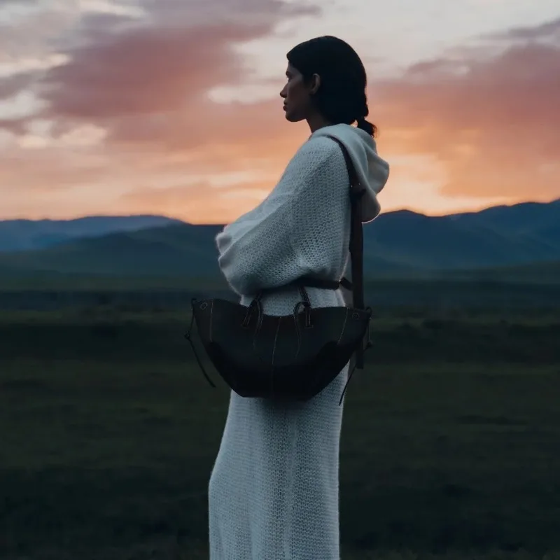 Cowhide large capacity tote bag, pleated handbag, single shoulder underarm women's bag