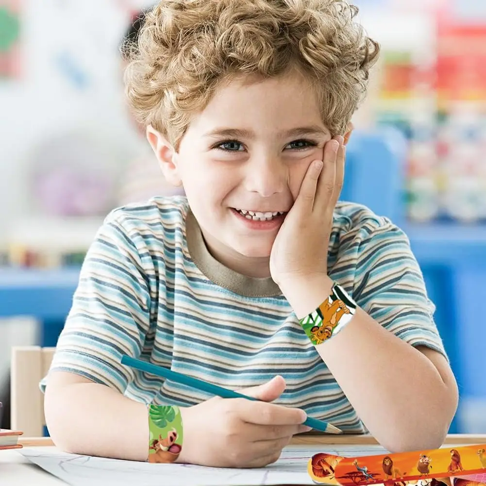 Braccialetti a scatto Disney Lion King - Pinata giocattolo buttino/riempitore per sacchetti da festa Kid Pocket Slap Band regalo per bomboniere di compleanno per ragazze e ragazzi