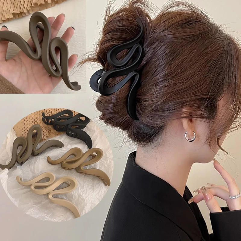 Large Hair Clip Women Fashion Hair Pins Matte Hairpin Fashion French Elegant Hair Claw Girls Korean Hair Clips Hair Accessories