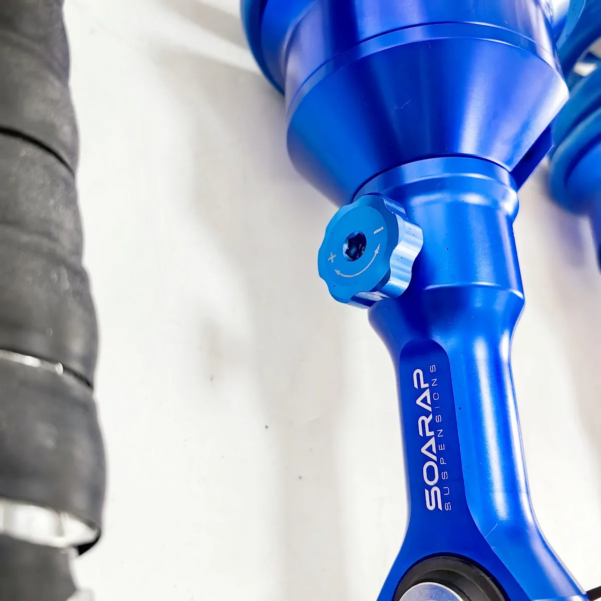 SOARAP Manufactured Off Road Racing Lift Kit With 3 Ways (Rebound, High Speed And Low Speed) Adjustable For Toyota Tacoma
