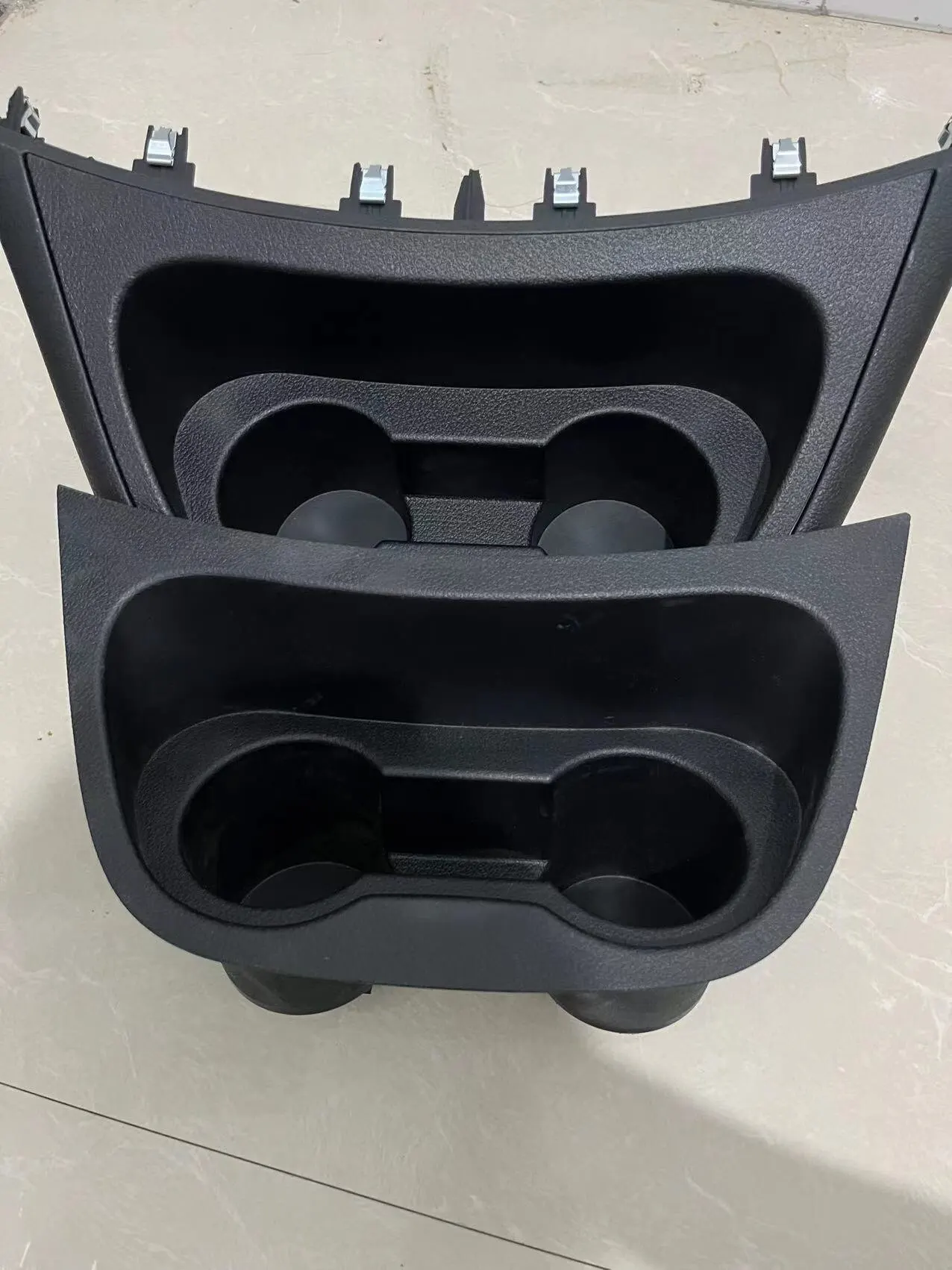 V260 central control storage box, plus water cup holder, cup holder, storage box, armrest box.