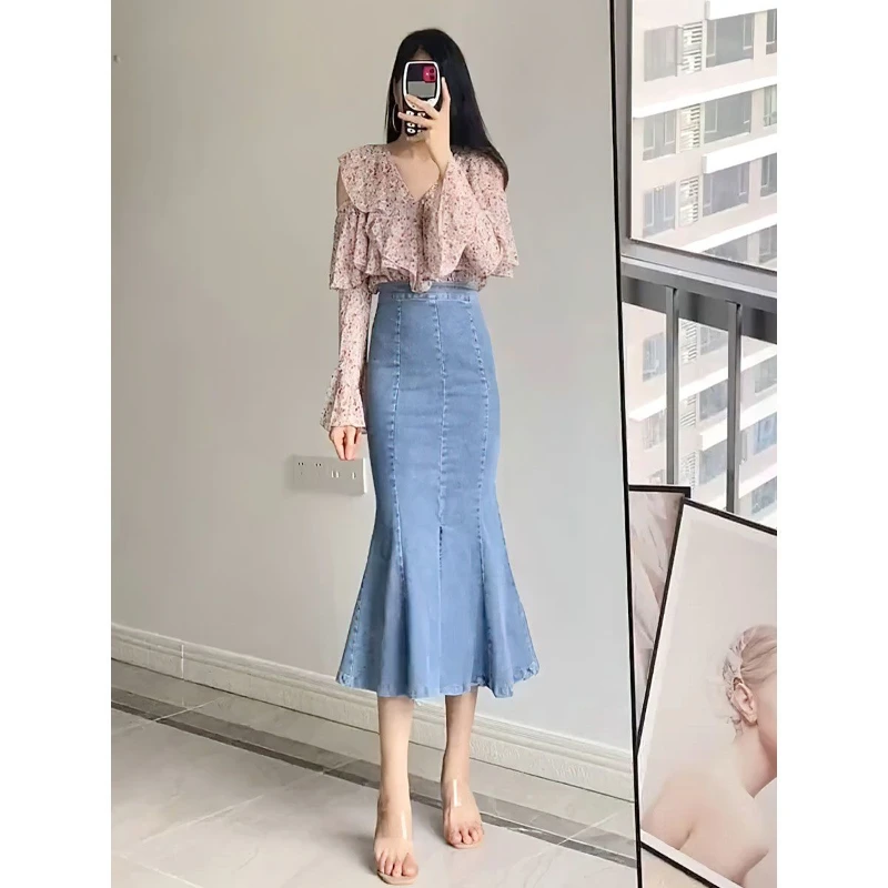 

2024 Cowboy Blue Fishtail Skirt High Waist Denim Split Skirt Summer Lady Minimalist And Fashionable Mid Length Hip Wrap Skirt