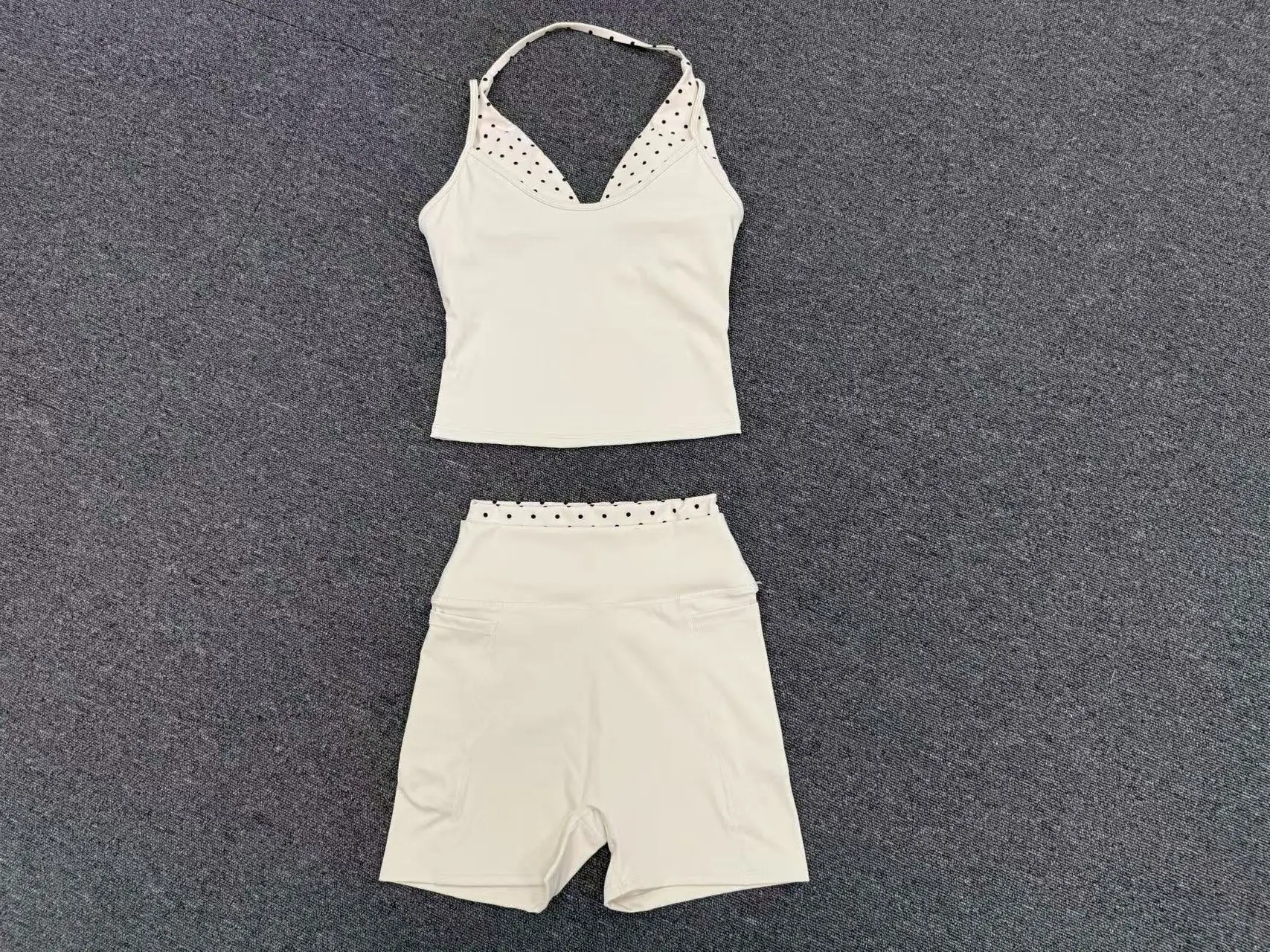 Retroprinting Yoga Sets Halter Shoulder Beautiful Back with Cup Vest Hip Lifting Shorts Running Women's Plus Size Fitness Suit
