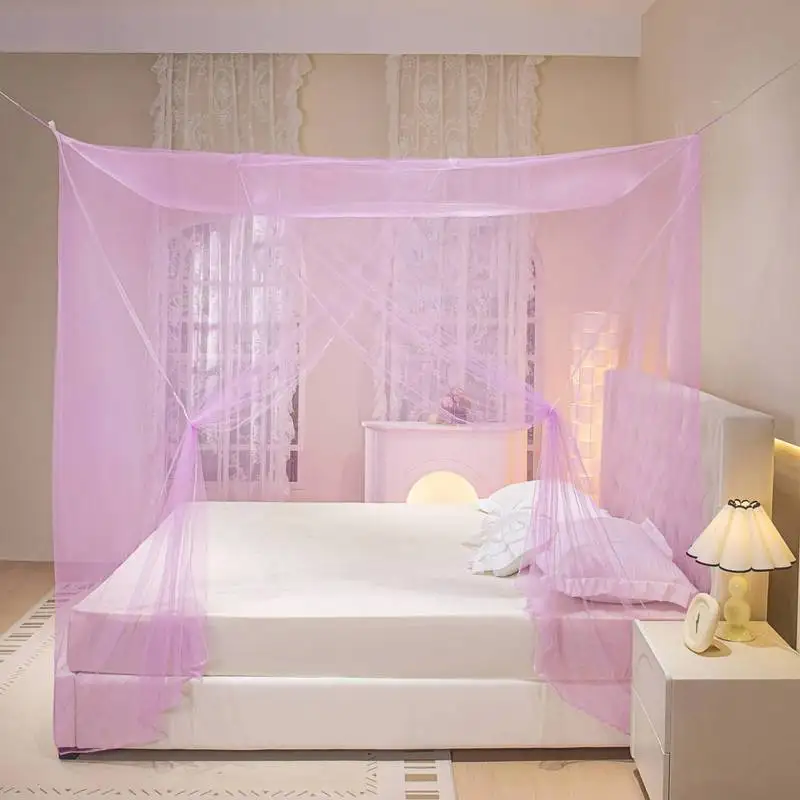 Old-fashioned, square-shaped mosquito net for student dormitories, construction sites, and rural areas, designed to repel mosqui