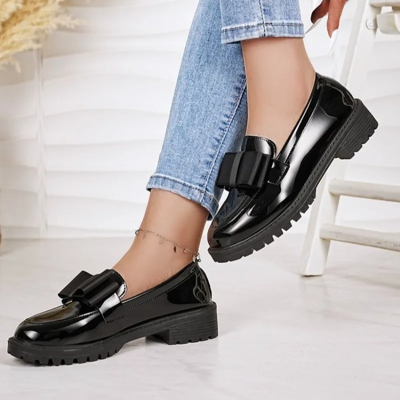 Women's Leather Shiny Surface Tassel Mid Heel Loafers Shoes Casual Slip On Single Sneakers Shoes