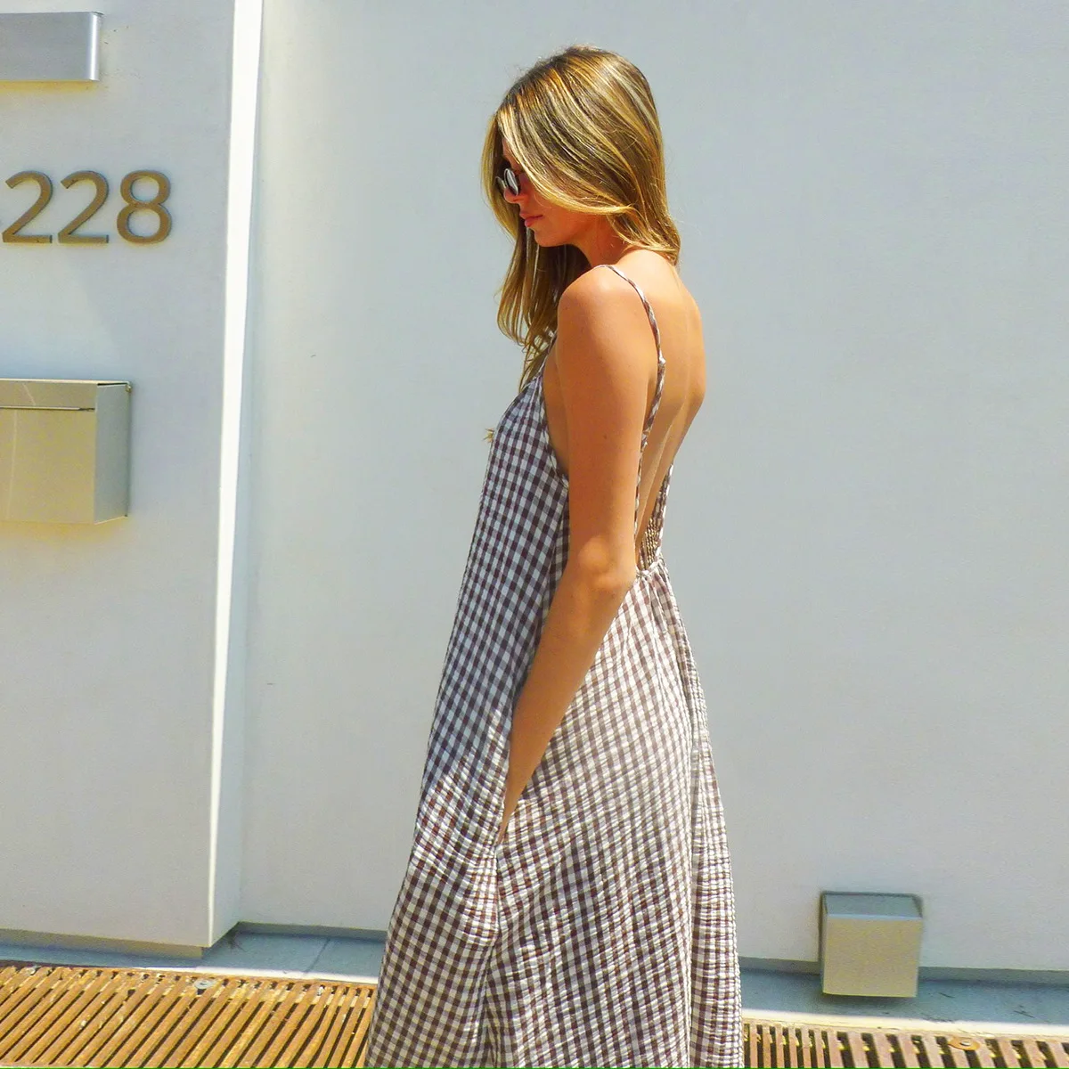 Vestidos 2025, novedad de verano para mujer, vestido holgado informal a cuadros con tirantes y espalda descubierta para mujer, Vestidos de estilo sencillo que combinan con todo para vacaciones