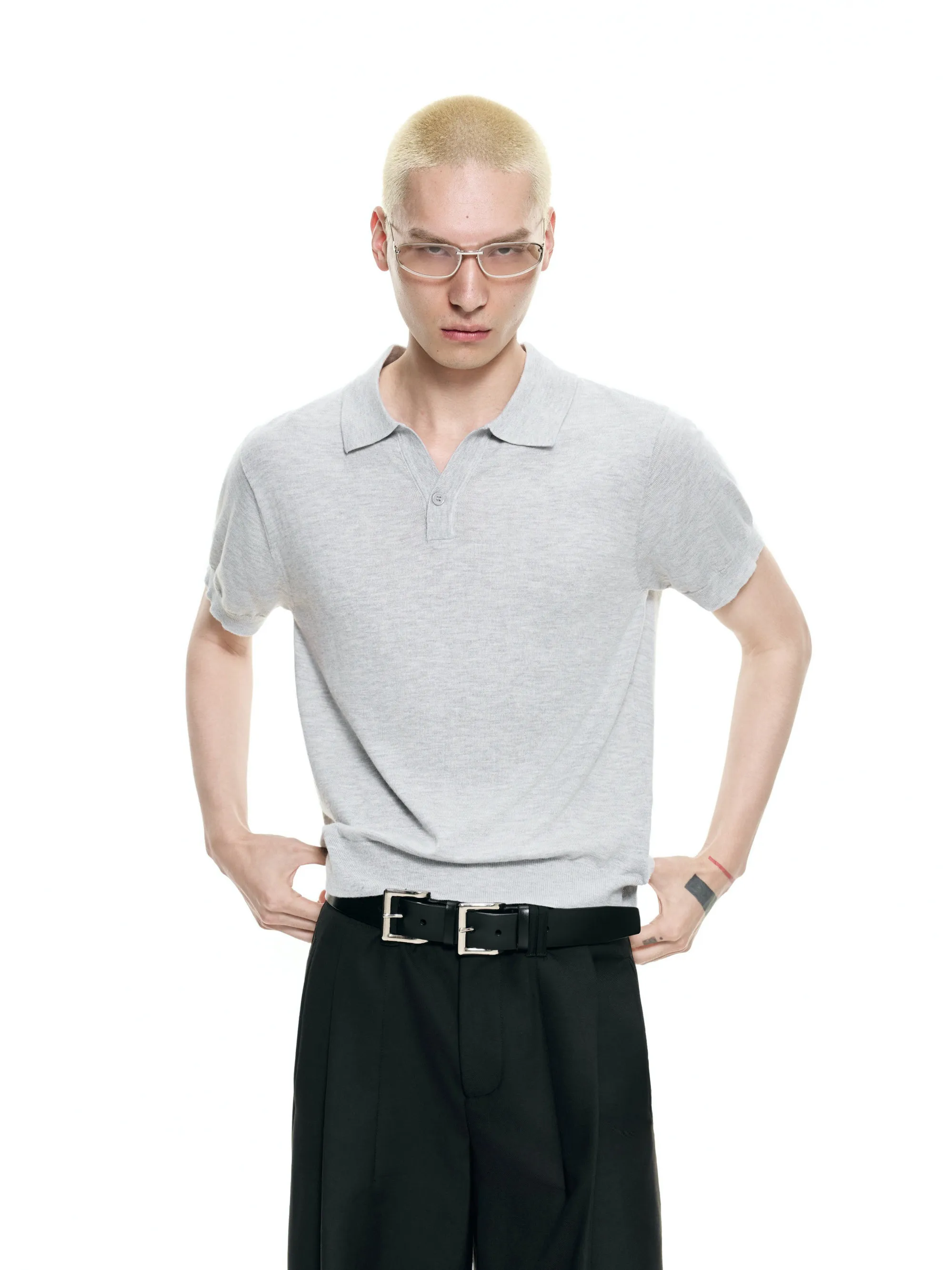 Lightweight Loose Fit Knitted Short Sleeve T-Shirt for Men in Grey with Waist-Cinching Detail Casual Style Sweat-Wicking