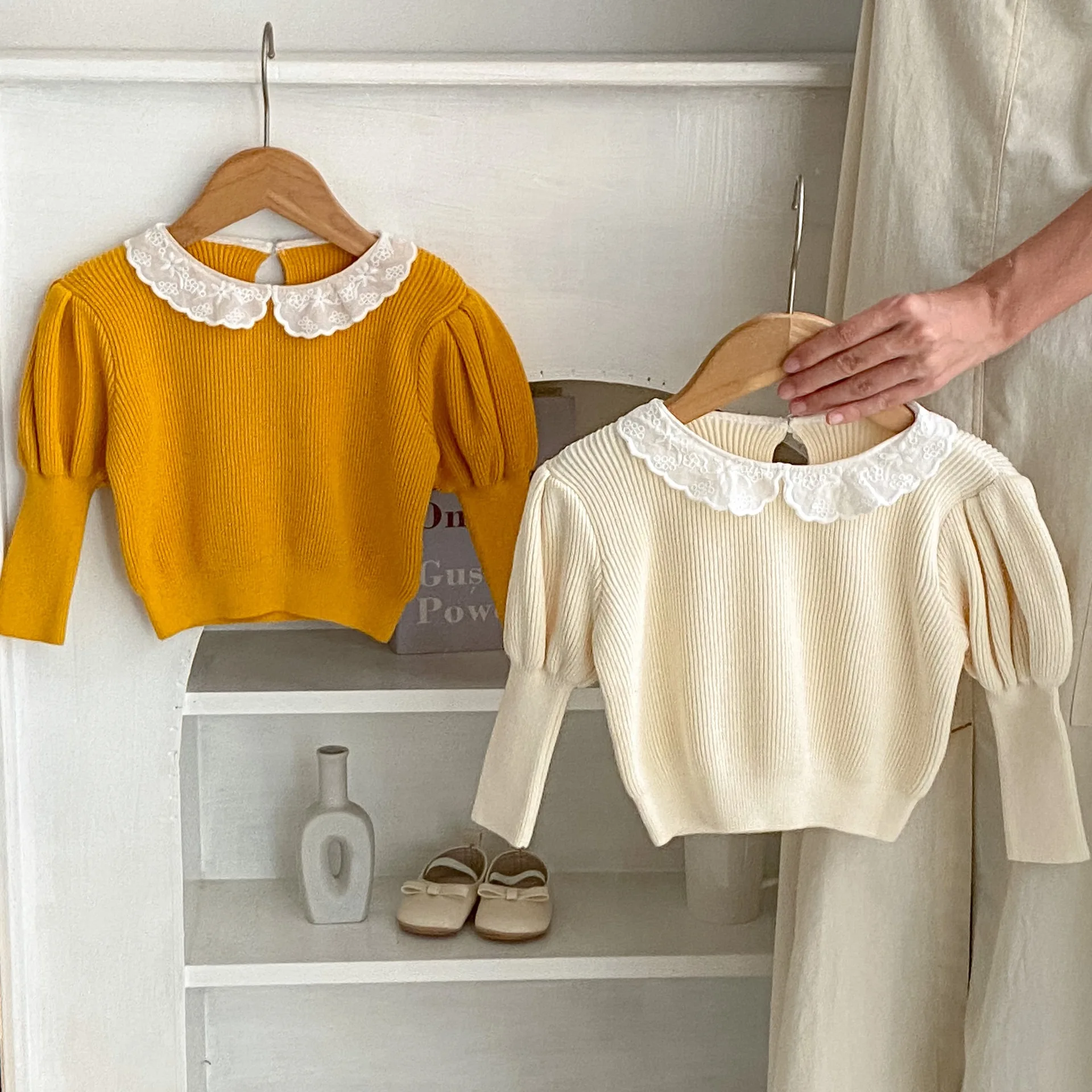 Chemise en coton à col en dentelle pour bébé fille, manches bouffantes, pull solide, décontracté, nouveau, printemps, 2024