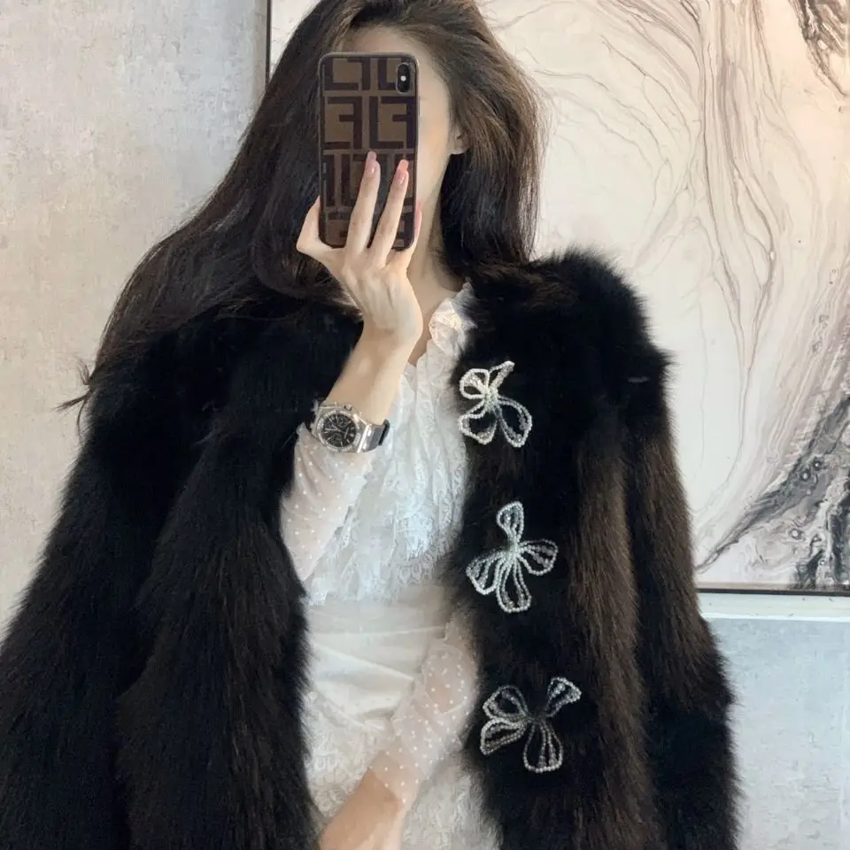 

2025 Winter New Thickened Pearl Bow Fashionable Skinny Leather Coat for Women