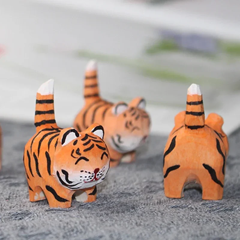 

New Wood Carving Kitten Tiger Ornaments Animal Miniature Fairy Garden Doll House Decoration DIY Micro Landscape Home Decor