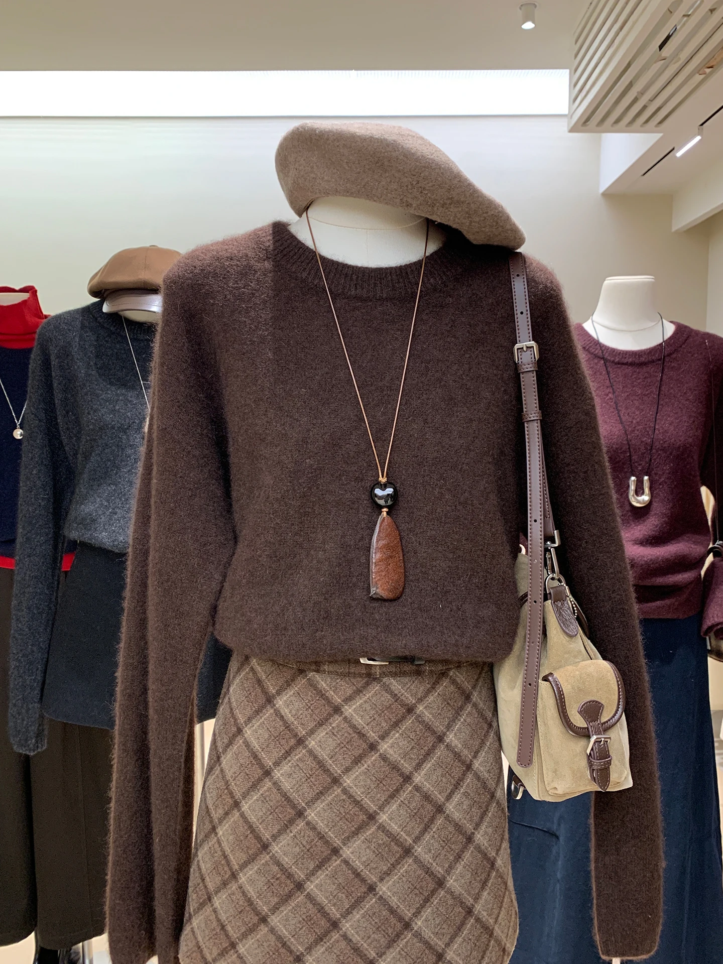 

100% cashmere fluffy lightweight round neck sweater cloud feel lazy loose slim sweater woman