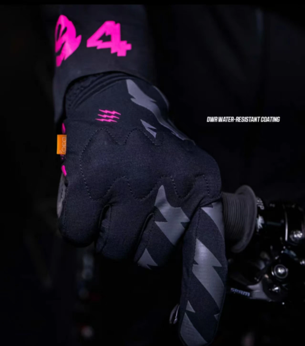25 new D30 anti-collision protection outdoor sports adult style men's and women's motorcycle off-road riding gloves