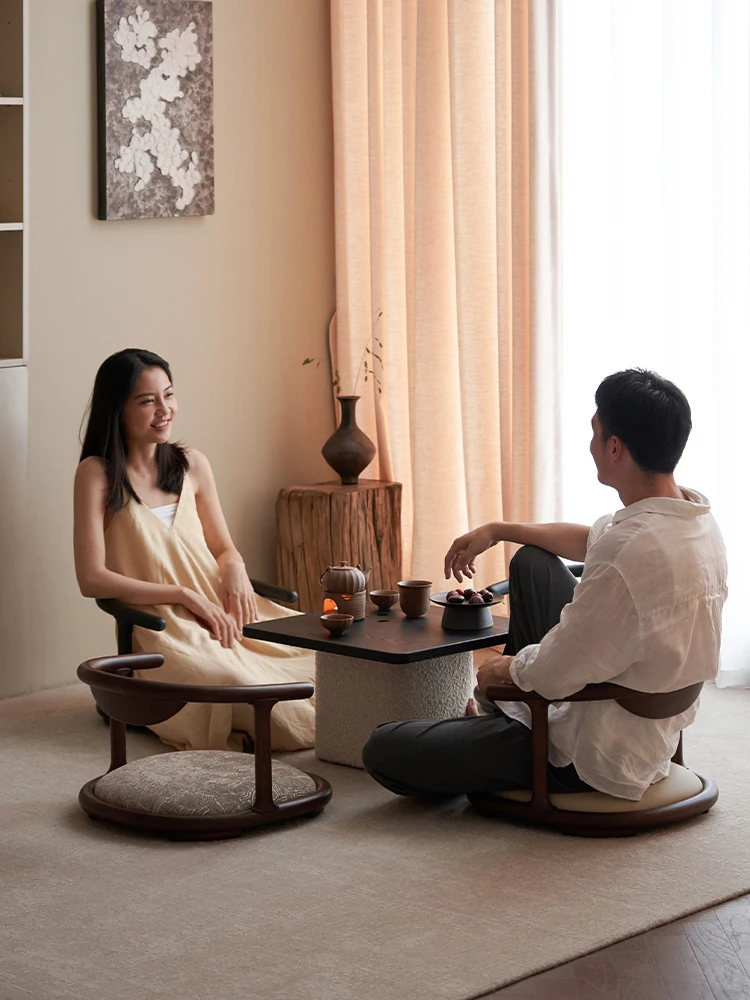 Floating window chairs, Zen style balconies, drinking tea, tatami tables, and window sills with solid wood mats