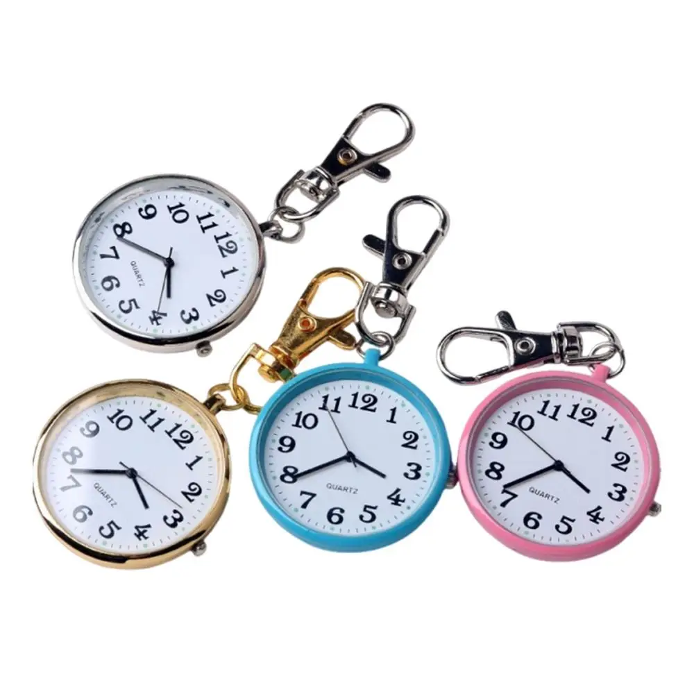 ساعات جيب كوارتز كبيرة الحجم صغيرة مستديرة مضيئة النقاط ساعات الصدر كيرينغ حركة كوارتز ساعة جيب على مدار الساعة للأطباء