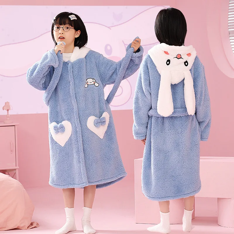 Miniso Hello Kitty Girls Nightgown Children Thicken Flannel Bathrobe Girls Coral Velvet Hooded Homewear Teenager Bath Robe Young