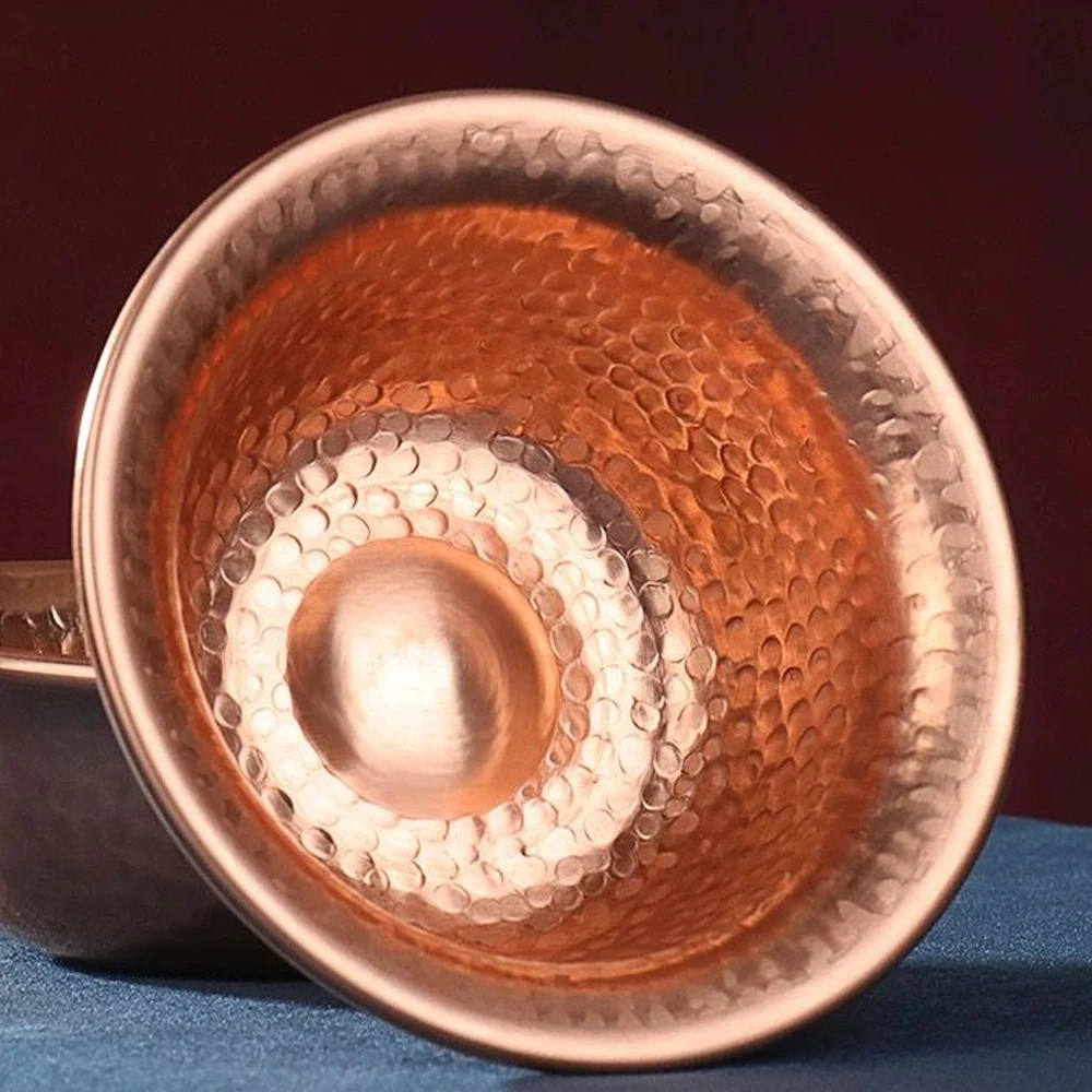 وعاء إمداد المياه من النحاس النقي النيبالي مصنوع يدويًا بنمط المطرقة وعاء الماء المقدس لمستلزمات بوذا البوذية