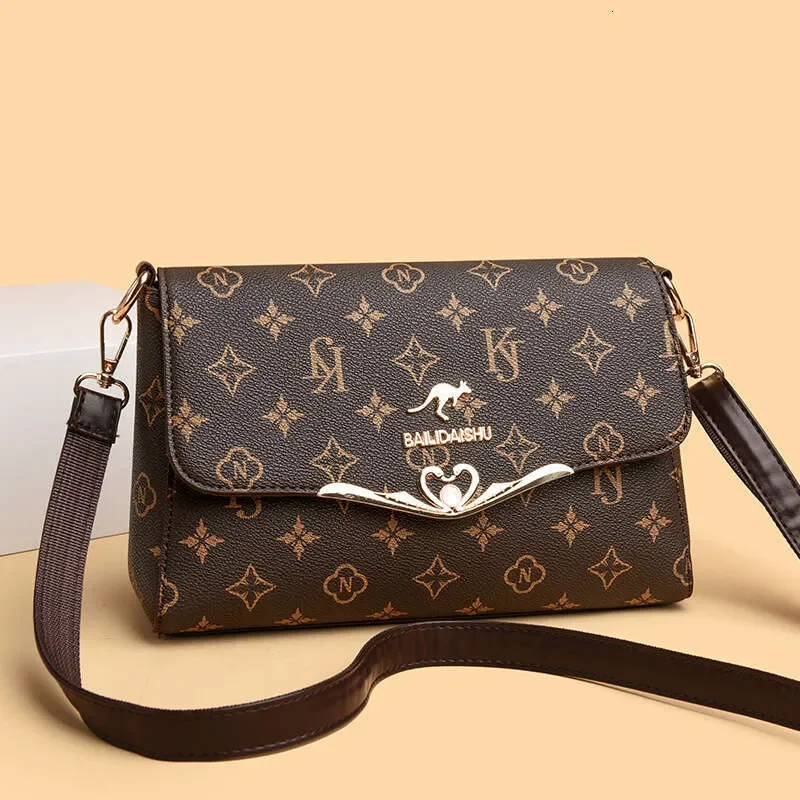 

2025 New Designer Shoulder Bag Casual Crossbody Bag Vintage Letter Printed Handbags Evening Bags