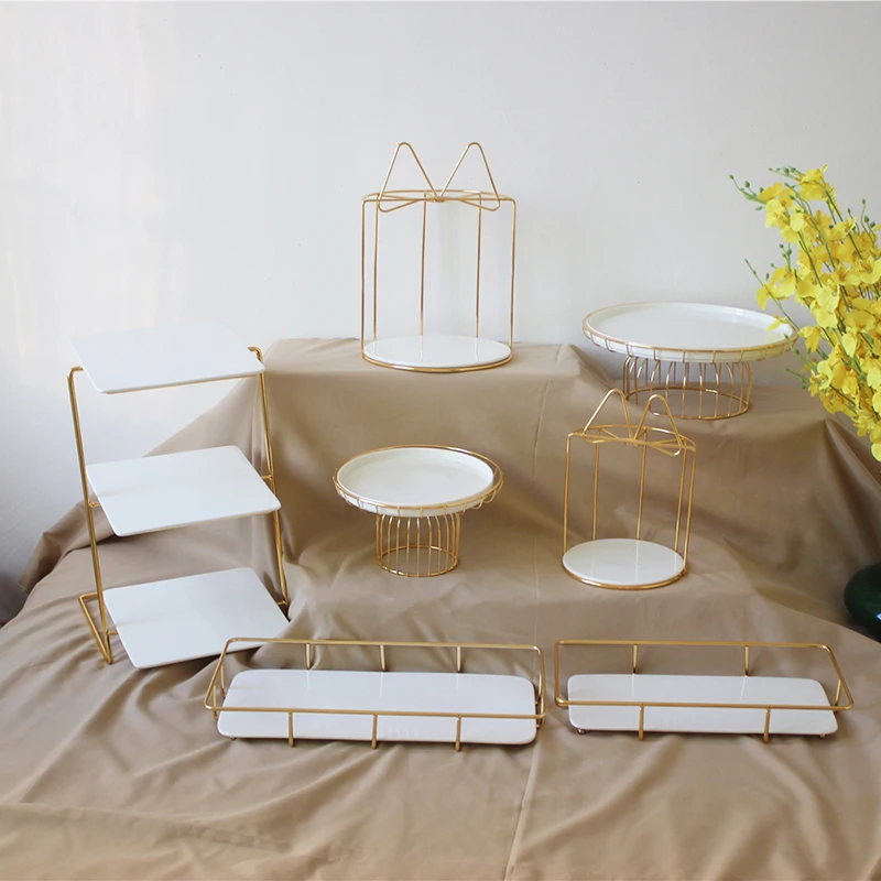 

Golden Wrought Iron Dessert Table Cake Stand White Ceramics Fruit Tray Three-tier Snack Rack High Foot Display Pan