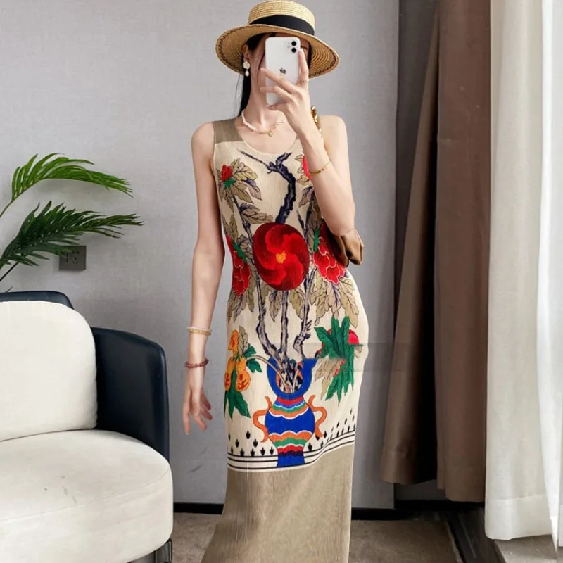 

Casual Dress Female 2023 Summer and Autumn Printed Dress Women V Neck Sleeveless Pleated Sleeveless Tank Dress Female Top