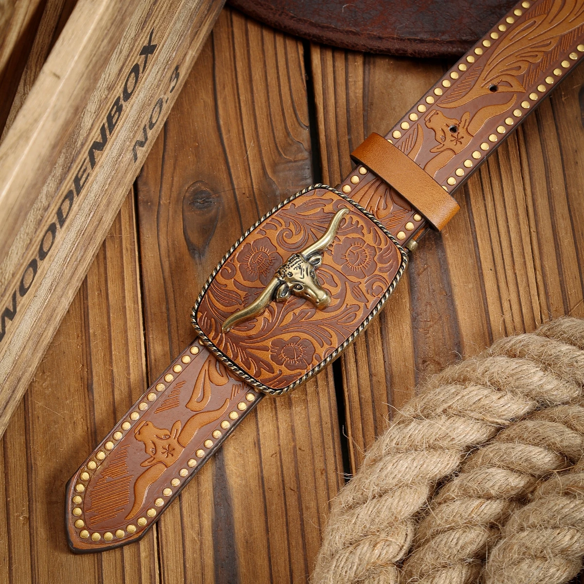 حزام PU على الطراز الغربي مناسب لكل من الرجال والنساء، على الطراز البوهيمي والرجعي، مثالي للنزهات اليومية غير الرسمية