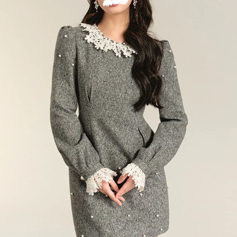 

New Arrival Fashion 2024 Women Fall Winter Long Sleeve Embroidered Flares Pearls Lace Spliced Folds Elegant Grey Mini Dress