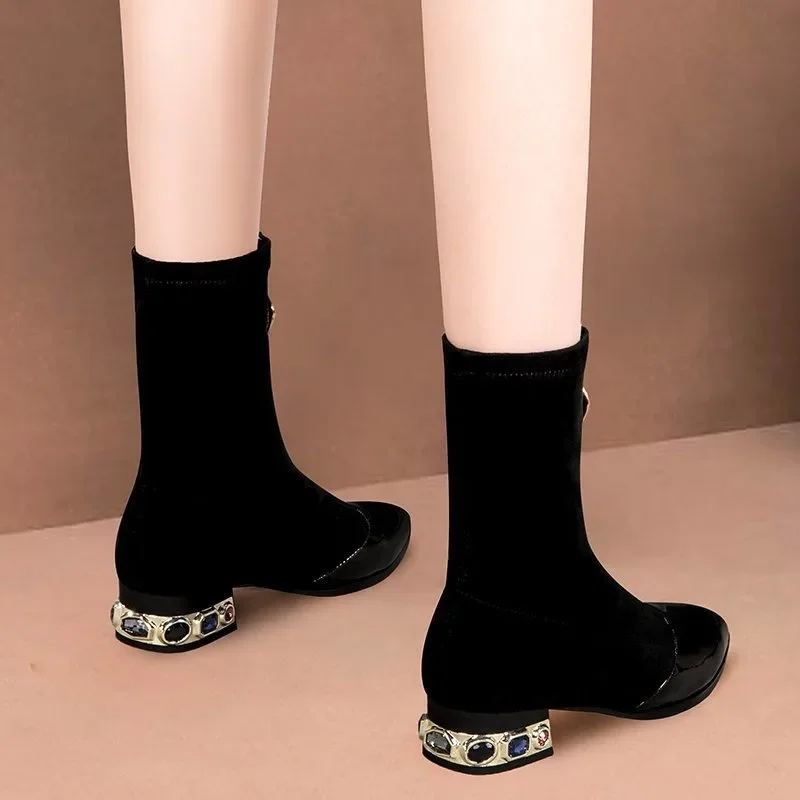 Fashion Women Boots Black Velvet Patent Leather Mid Calf Boots Autumn Thin Booties Designer Front Zipper Square Heel Ankle Boots