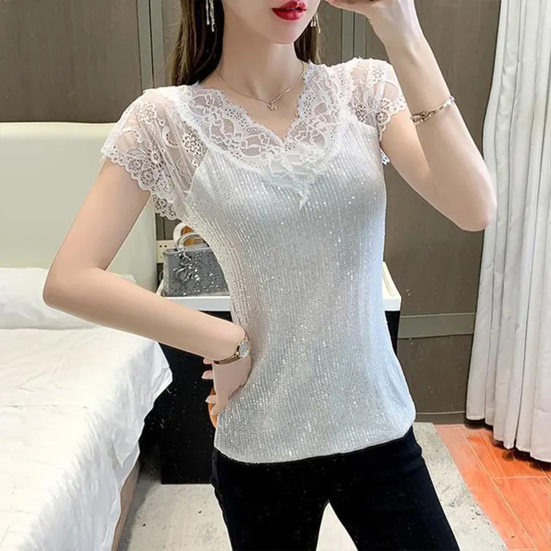 Elegant Fashion Harajuku Slim Fit Female Clothes Loose All Match Casual Tops Women Lace Sequins V Neck Short Sleeve T-shirts