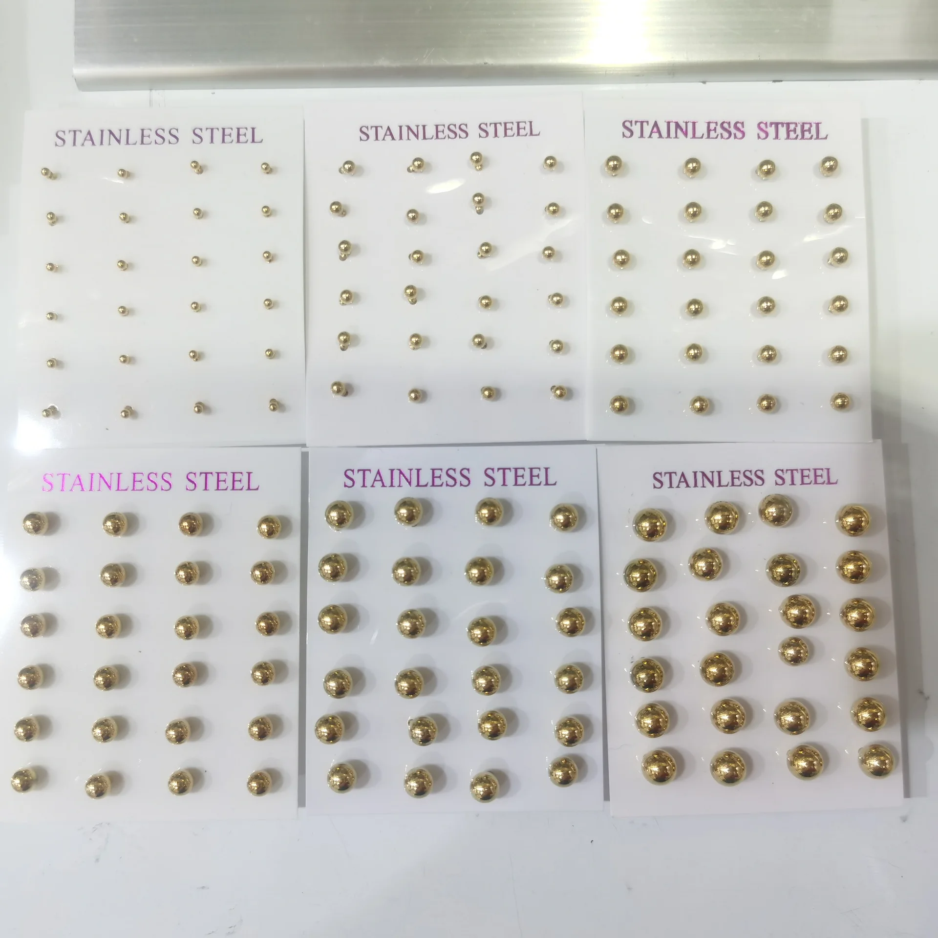 12 Pairs/Set Unisex Minimalist Stainless Steel Tiny Round Ball Glossy Stud Earring Cartilage Stud Ear Jewelry For Daily Wearing