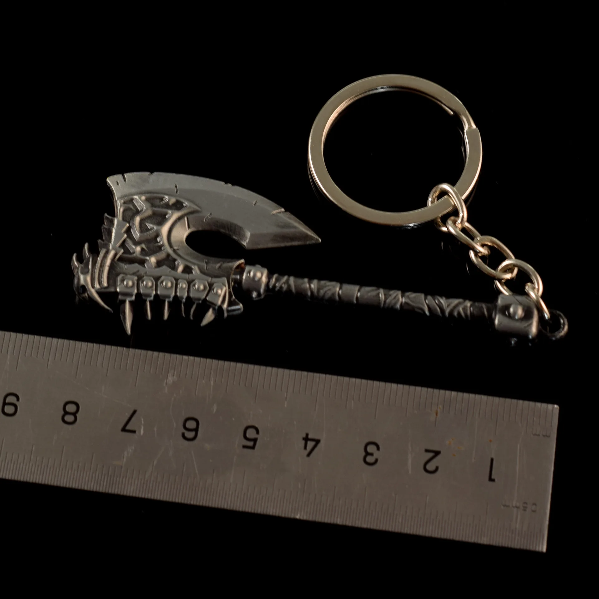 World of Warcraft Gorehowl 9cm Zinc Alloy Keychain Full Metal Collectible Gaming Ornament Horde Decor Model Gift