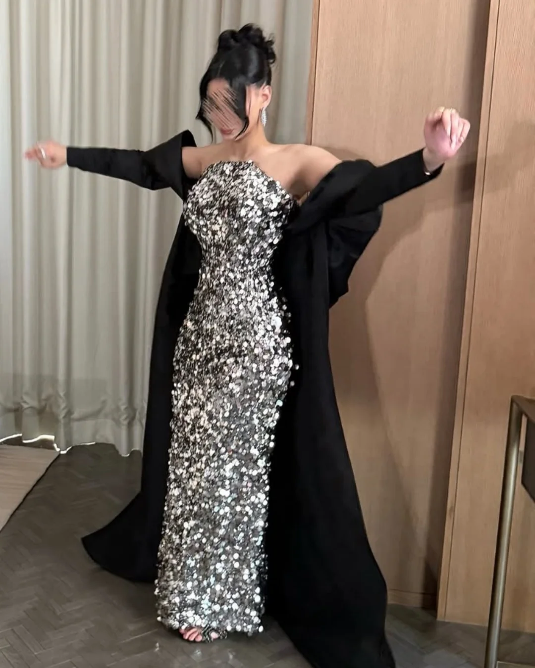 

Mermaid Sleeveless Prom Dresses Strapless Vestidos De Fiesta Pleated Sequins Floor Length Evening Dresses Party Dresses