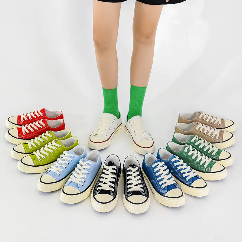 

Girls Retro Flat Shoes Classic Low Top Women Canvas Couple Casual Sneakers Breathable Non Slip Soft Sole Shoes Casual Breathable